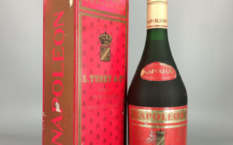 河南名优酒:90年代济源红利是酒