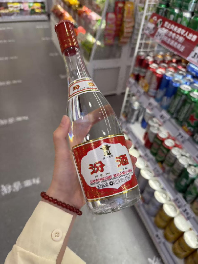 什么酒适合年轻人喝?先看口感门槛与真实饮用场景