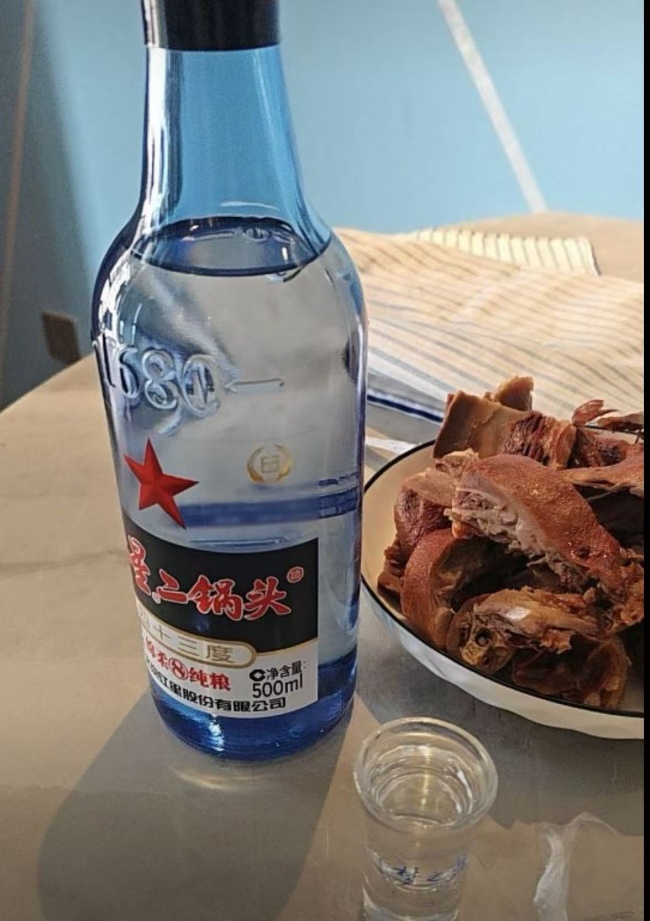 醒酒两小时白酒值得关注什么:从工作日晚餐的真实节奏看三款产品差异