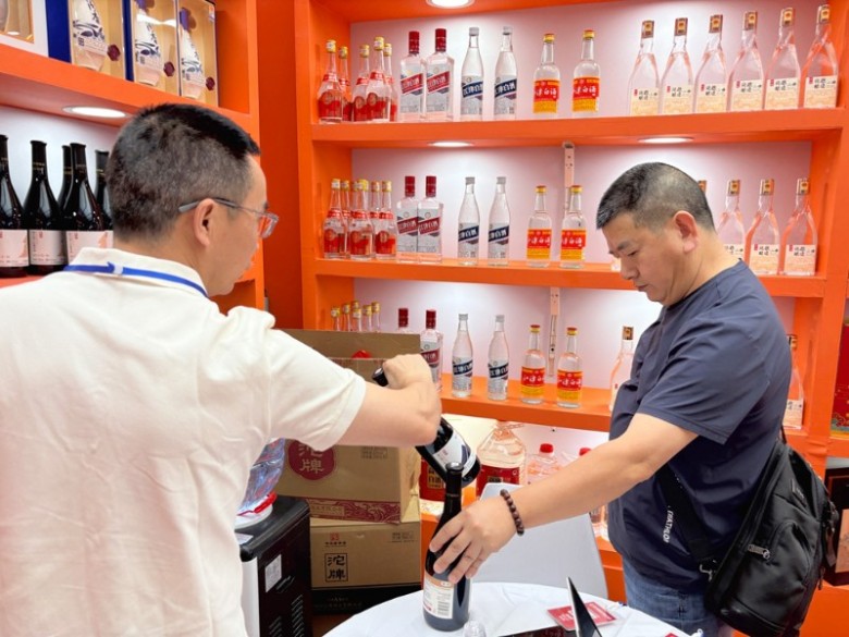 南京秋季糖酒会丨四川酒蓉汇酒业集团10月10日酒店展盛大启幕！