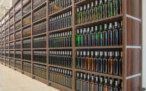 认得这八种葡萄，你就认得半本酒单
