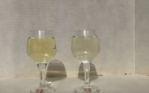 白酒发黄就是老酒？真相很多酒友搞错