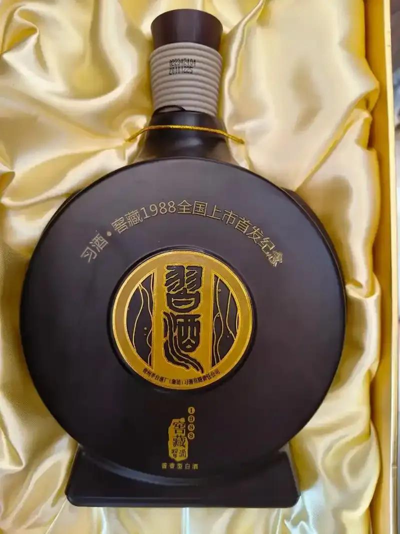 红花郎15对比窖藏1988,中端酱酒二选一,你站谁?