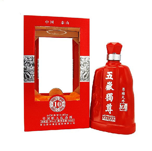 泰山10年五岳独尊39度500毫升