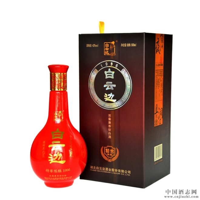 白云边1996精窖陈酿42度500毫升（浓酱兼香型） 产品图